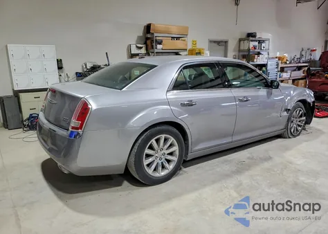 2013 Chrysler 300C from USA, damaged, VIN 2C3CCAEG8DH606474